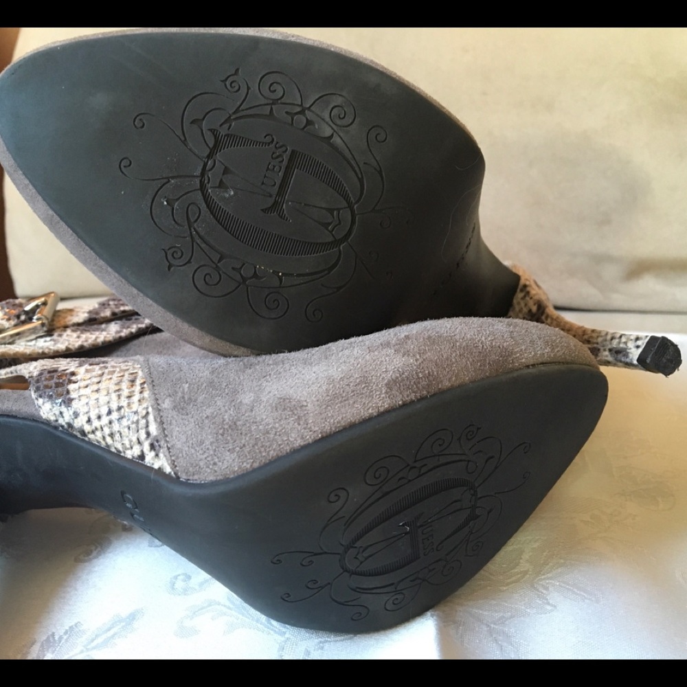 GUESS sz 8M - Picture 3 of 5